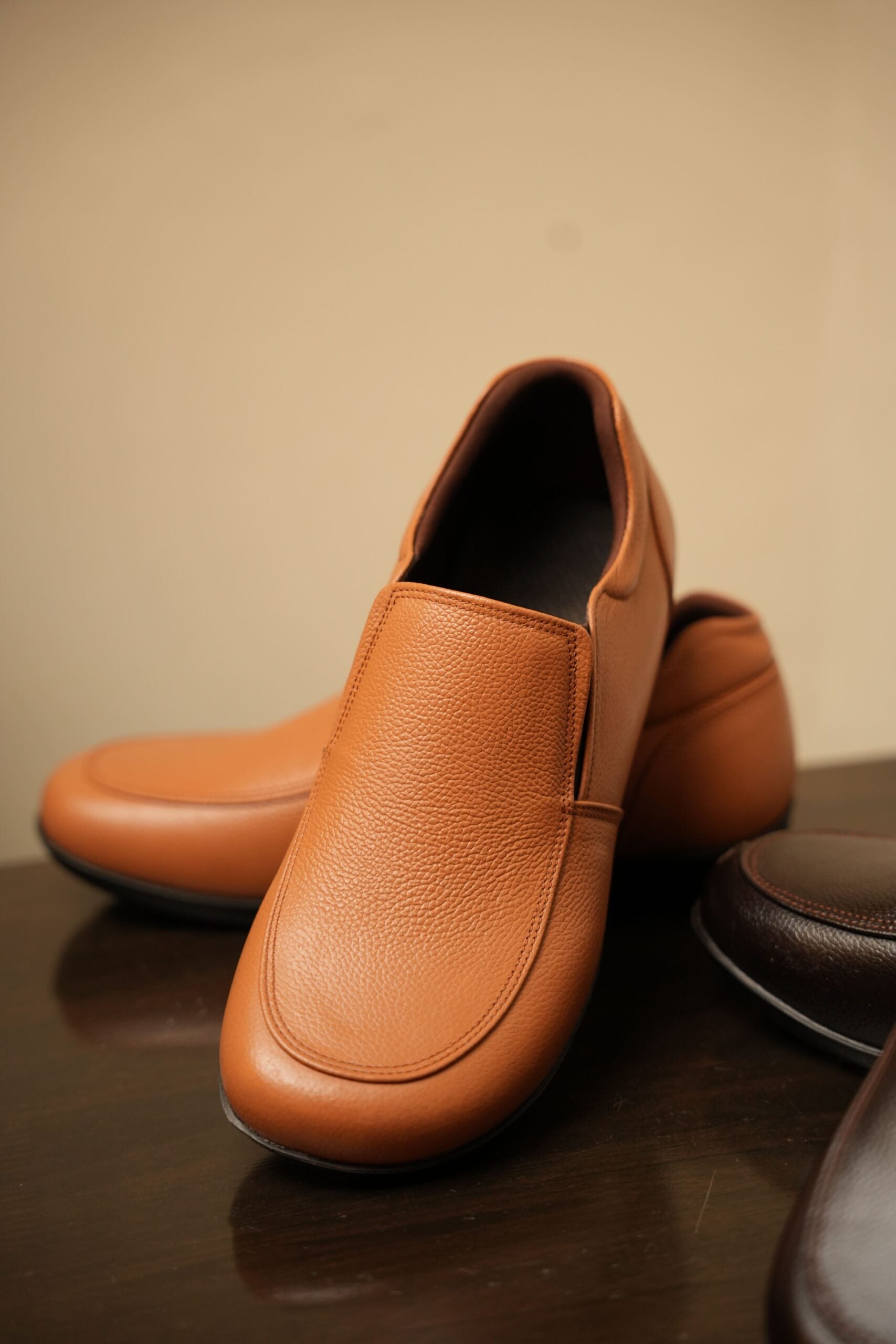 Stepwise Noble - Light Tan