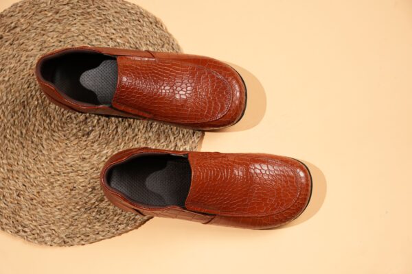 Precision Design: Men’s Specially Crafted Diabetic Cut Shoe- Texture Tan Brown - Image 3